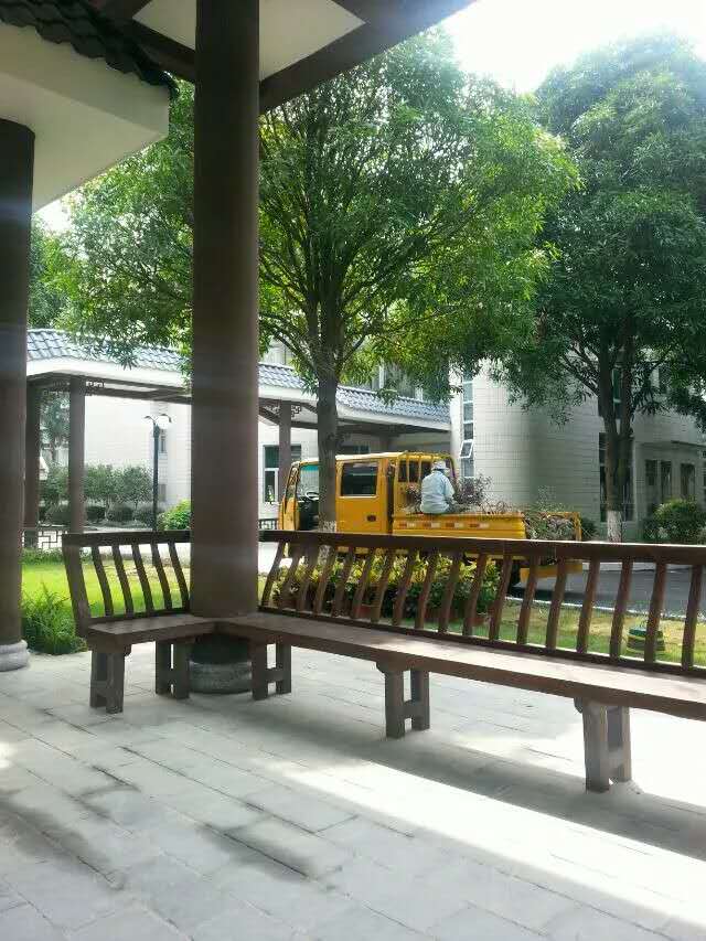 广西自治区政府大院施工及养护